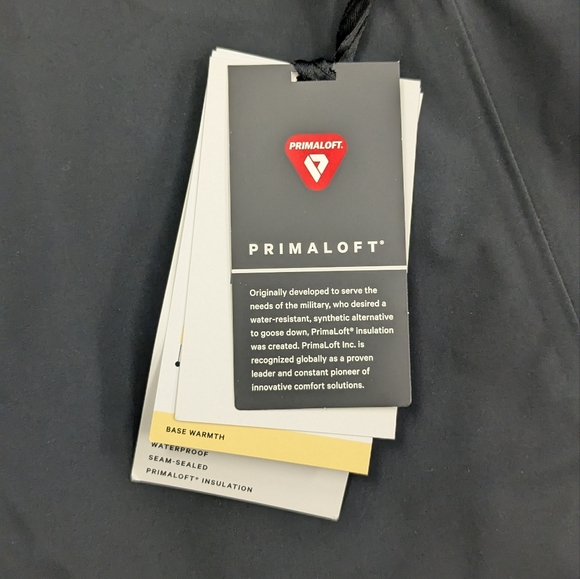 Lululemon Rain rebel insulated jacket - Picture 12 of 13